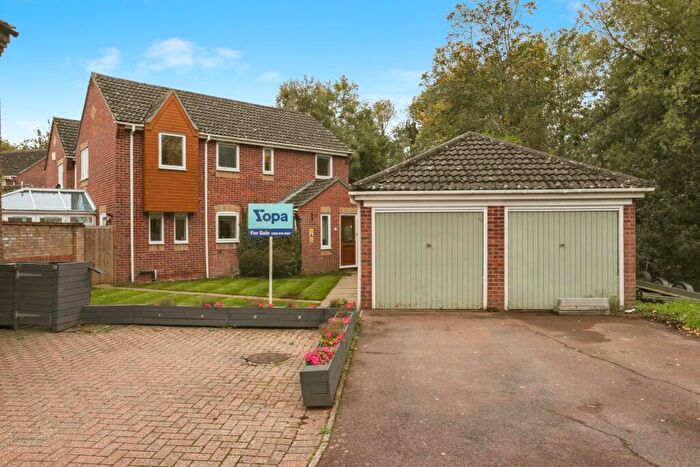 4 Bedroom Detached House For Sale In Coopers Way, Barham, IP6
