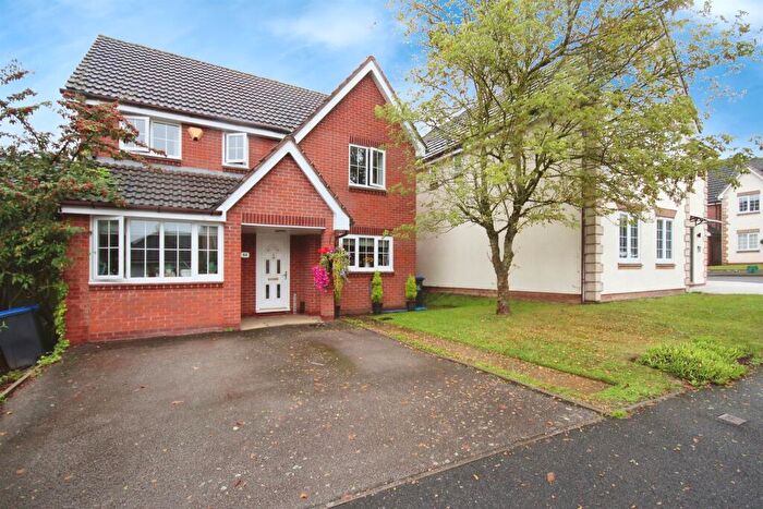 4 Bedroom Detached House For Sale In Quinton Close, Hatton Park, Warwick, CV35