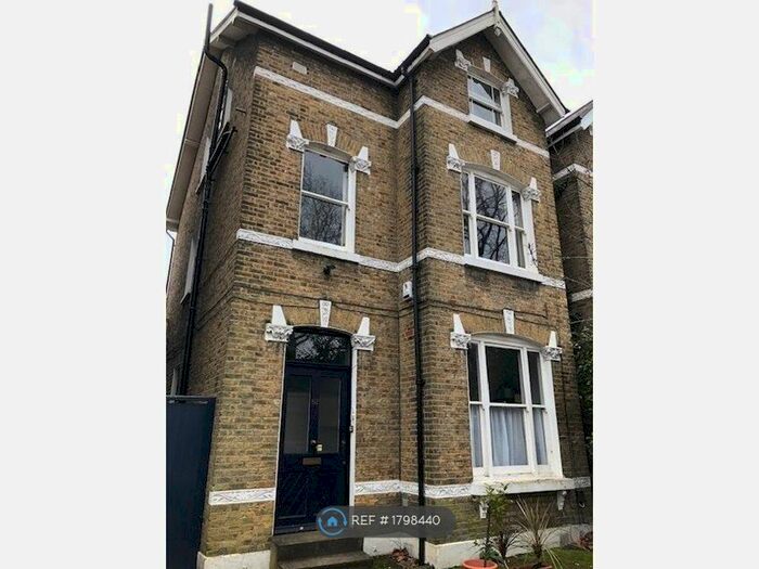 2 Bedroom Maisonette To Rent In St John's Park, Blackheath, SE3