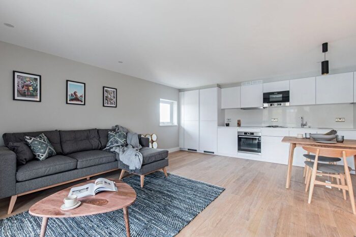 1 Bedroom Flat To Rent In Thurlow Road, London, NW3