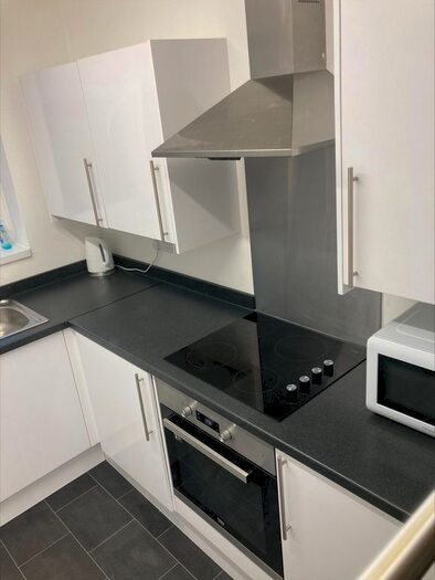 2 Bedroom Flat To Rent In New Lane, Aughton, L39