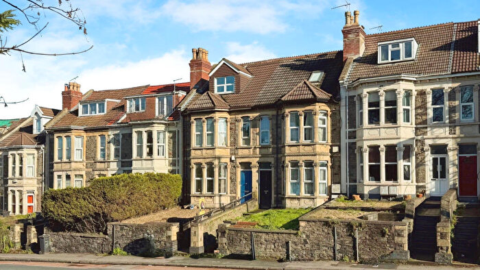 1 Bedroom Flat For Sale In Sf, Bath Road, Brislington, Bristol, BS4