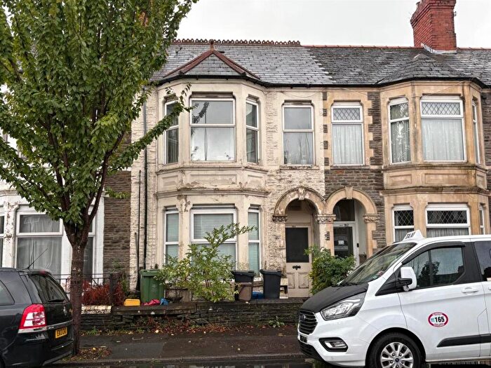 Flat For Sale In Corporation Road, Grangetown, CF11