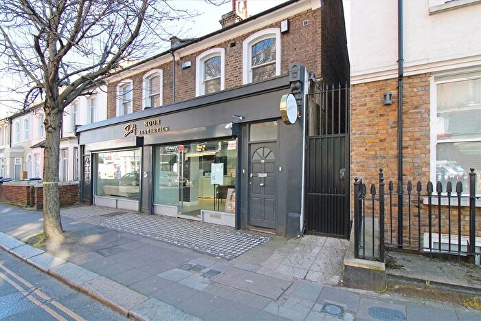 1 Bedroom Flat To Rent In Churchfield Road, London, W3