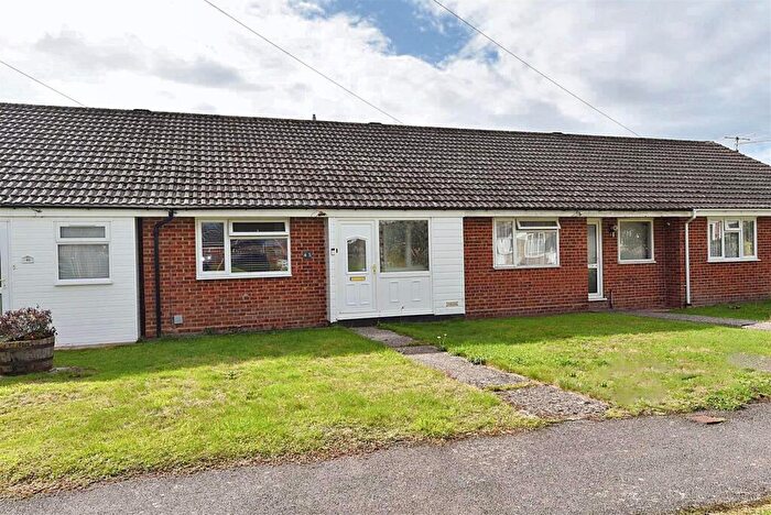 2 Bedroom Terraced Bungalow For Sale In Maple Way, Gillingham, SP8