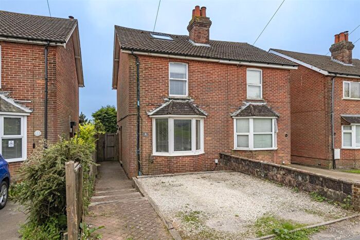 3 Bedroom Semi-Detached House To Rent In Stone Cross Road, Crowborough, TN6