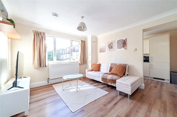 Studio For Sale In Ash Court, Wimbledon, SW19