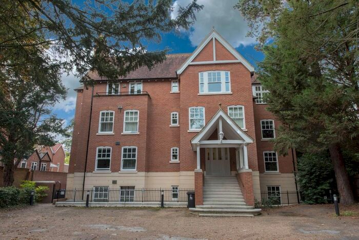 1 Bedroom Flat To Rent In New Dover Road, Canterbury, CT1