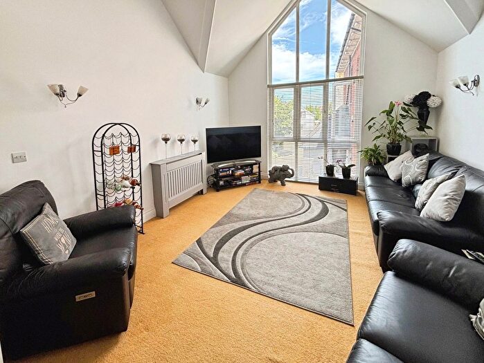 2 Bedroom Flat For Sale In The Elms, Dymchurch Road, New Romney, TN28