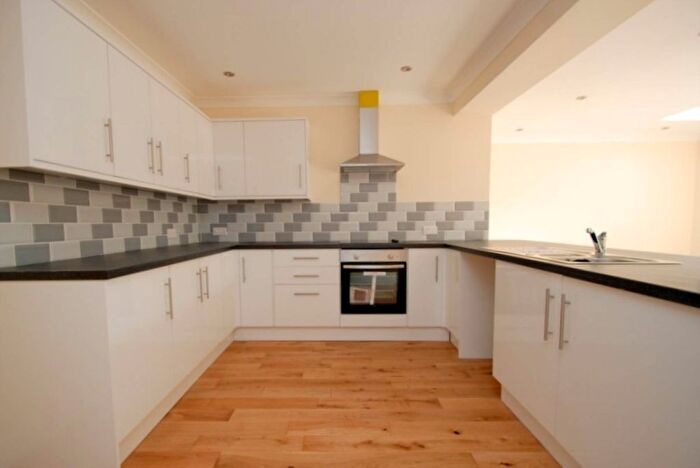 2 Bedroom Flat To Rent In Norwich Street, Hingham, NR9