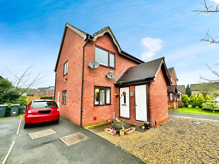 1 Bedroom Flat To Rent In Guests Close, Donnington, Telford, TF2