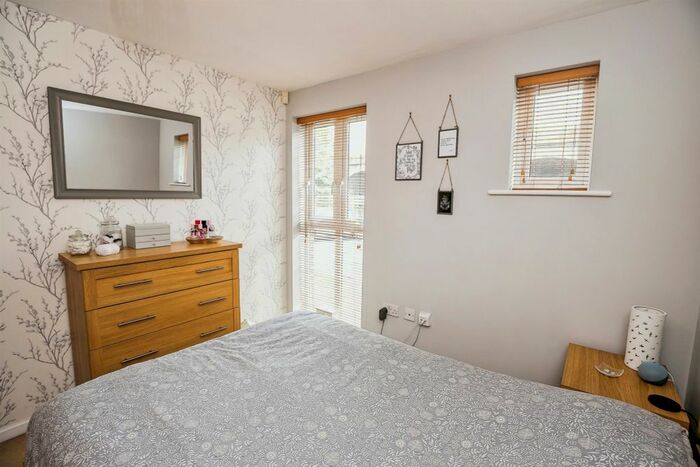 1 Bedroom Flat For Sale In Saddlery Way, Chester, CH1