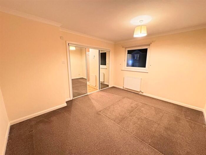2 Bedroom Flat To Rent In Caledonian Gate, Coatbridge, ML5