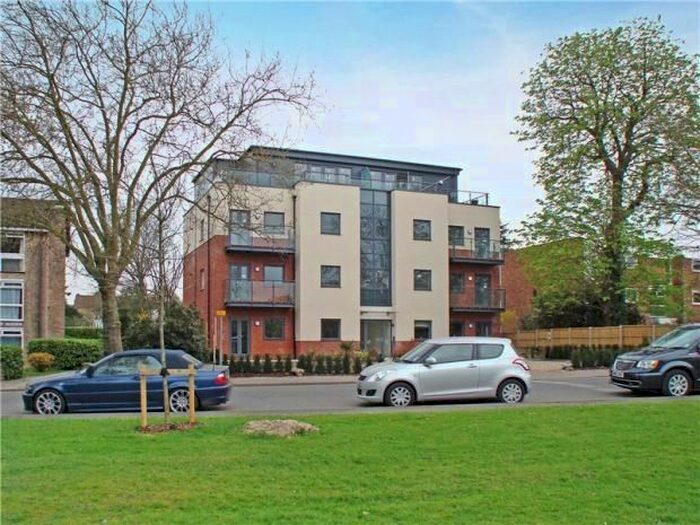 2 Bedroom Flat To Rent In The Heights, Eastbury Road, Watford, WD19