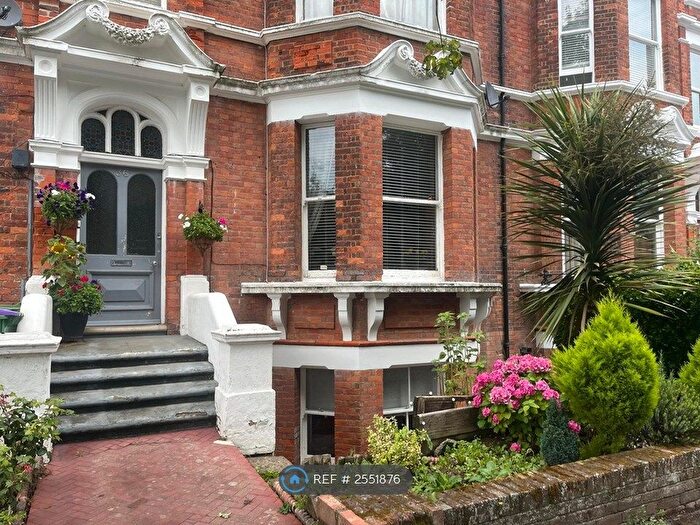 3 Bedroom Flat To Rent In Bouverie Road West, Folkestone, CT20