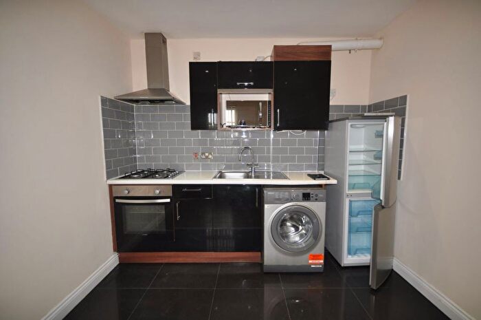 2 Bedroom Flat To Rent In Cauldwell Street, Bedford, MK42