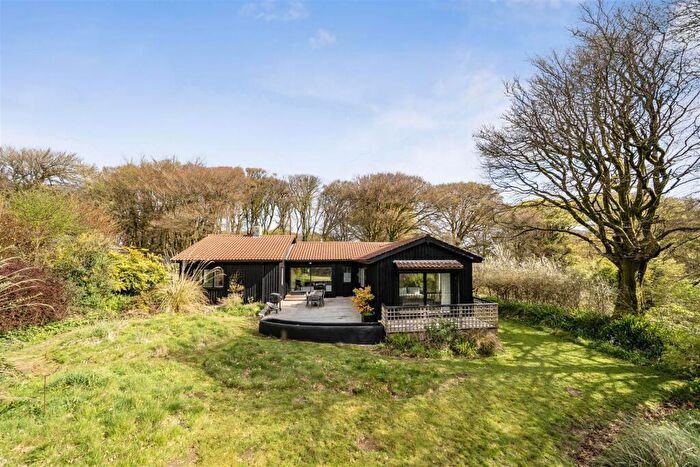 5 Bedroom Bungalow For Sale In Treworra, PL32