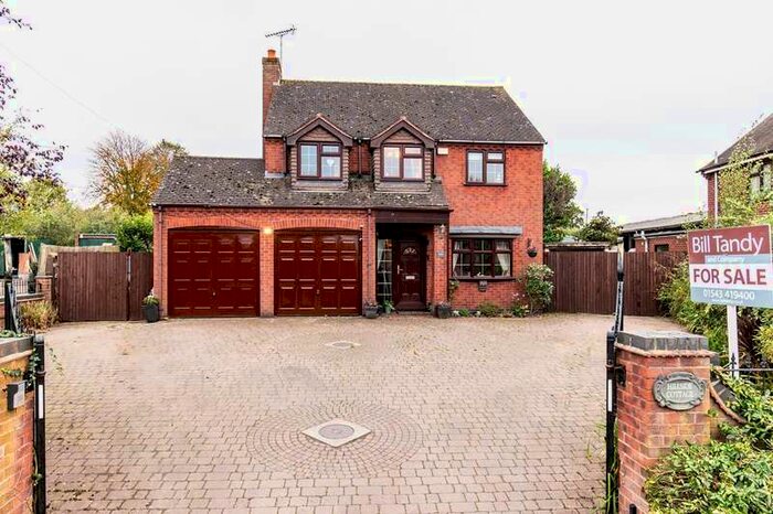 4 Bedroom Detached House For Sale In Blithbury Road, Hamstall Ridware, WS15