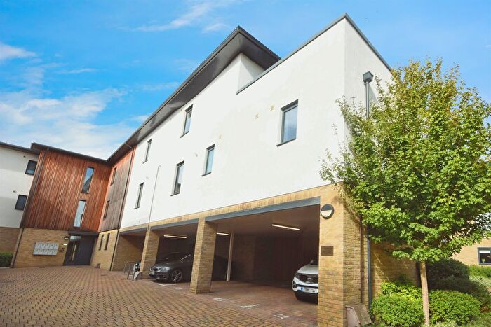 1 Bedroom Flat For Sale In Hardy Close, City Centre, Chelmsford, CM1