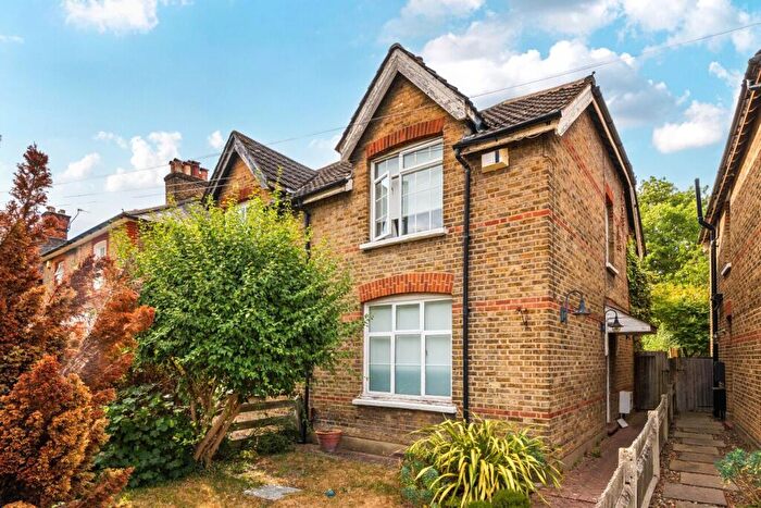 2 Bedroom House For Sale In Limes Road, Beckenham, BR3