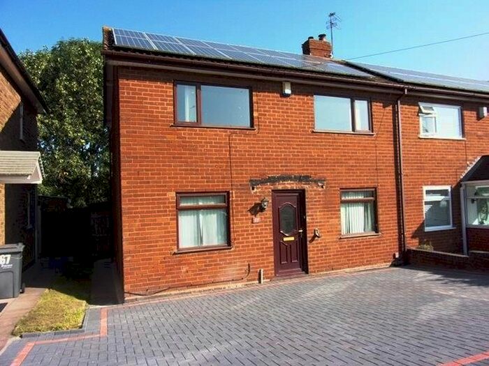 3 Bedroom Terraced House To Rent In Brindley Road, West Bromwich, B71