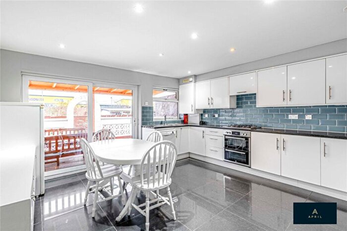 4 Bedroom Terraced House To Rent In Westminster Gardens, London, IG11