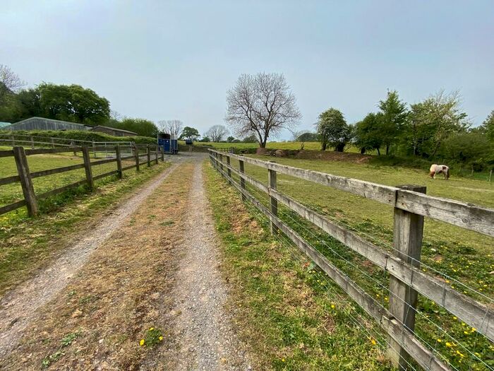 Land For Sale In Nr Modbury, South Devon, PL21
