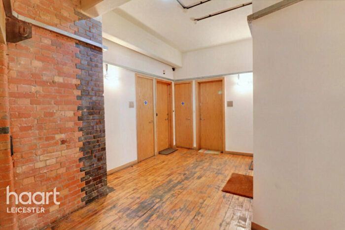 1 Bedroom Apartment For Sale In Wellington Street, Leicester, LE1