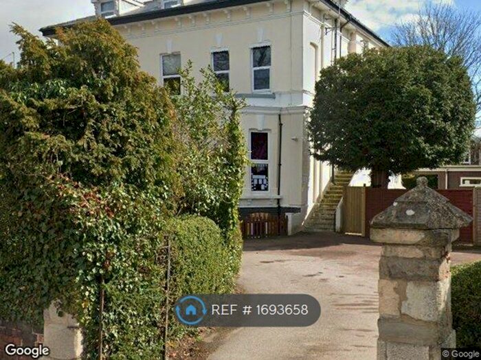 3 Bedroom Flat To Rent In All Saints Road, Cheltenham, GL52