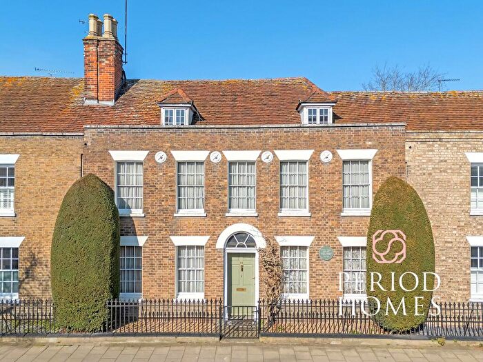 4 Bedroom Town House For Sale In Newland Street, Witham, Essex, CM8