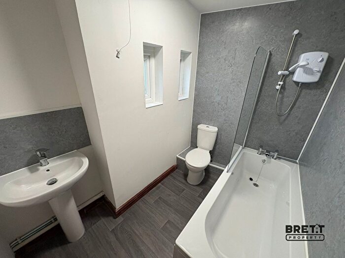 2 Bedroom Flat To Rent In A Dew Street, Haverfordwest, Pembrokeshire., SA61