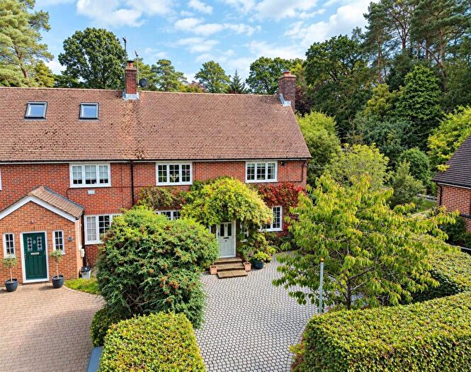 4 Bedroom Semi-Detached House For Sale In Broomhill, Ewshot, Farnham, GU10