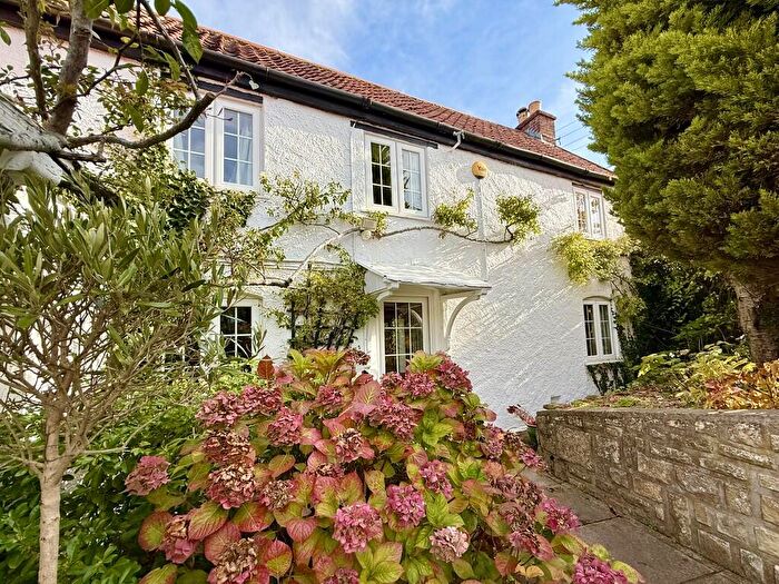 4 Bedroom Detached House For Sale In Wick Road, Bishop Sutton, BS39