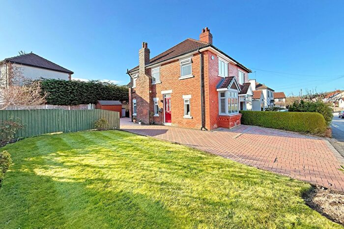 3 Bedroom Semi-Detached House To Rent In Hillside Road, Pannal, HG3