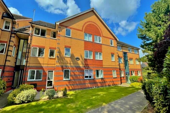 1 Bedroom Flat To Rent In Hambledon Place, Bognor Regis, PO21