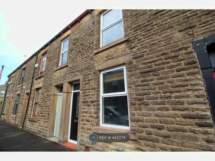 3 Bedroom Terraced House To Rent In Thomas Street, Glossop SK13