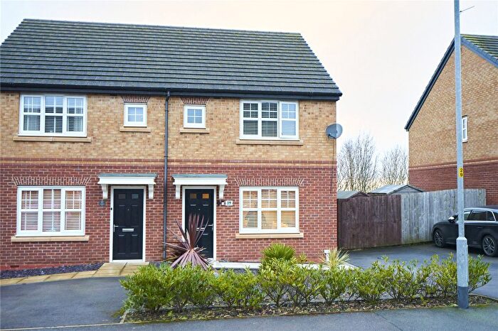 3 Bedroom Semi-Detached House For Sale In Jackfield Way, Skelmersdale, Lancashire, WN8