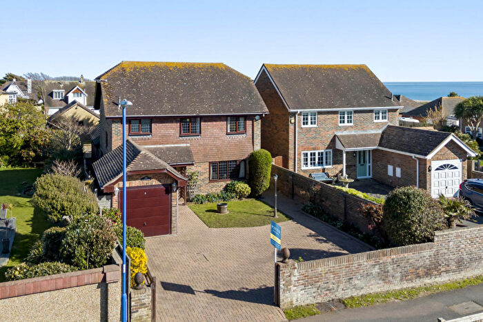 5 Bedroom Detached House For Sale In Ursula Square, Selsey, PO20