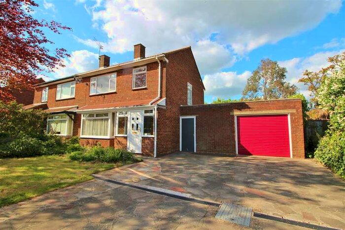 3 Bedroom Semi-Detached House To Rent In Kenilworth Drive, Borehamwood, WD6
