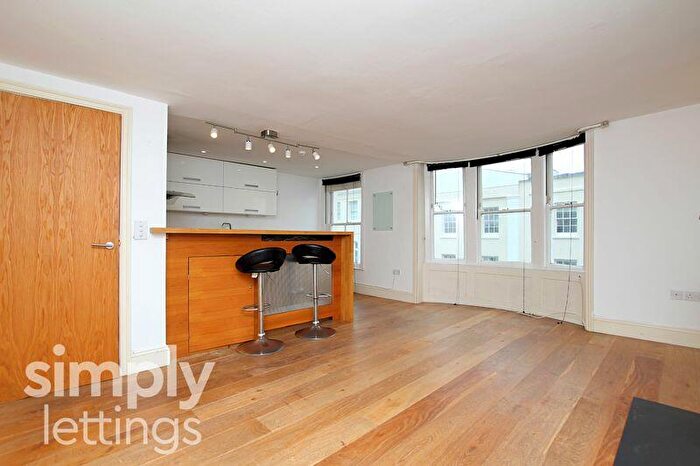 1 Bedroom Flat To Rent In Devonshire Place, Brighton, BN2