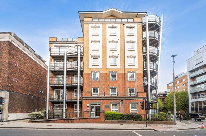 2 Bedroom Flat For Sale In Briton Street, Southampton, Hampshire, SO14