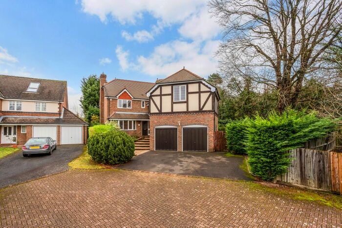 5 Bedroom Detached House To Rent In Tithe Close, Virginia Water, GU25
