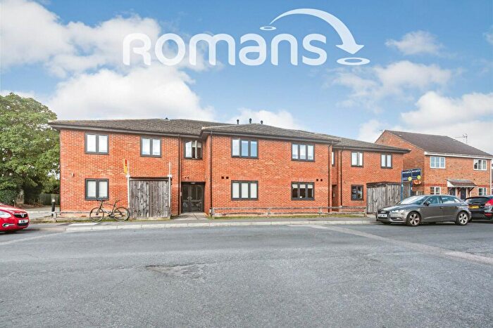 2 Bedroom Apartment To Rent In Grove Court, Mortimer, RG7