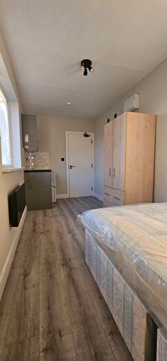 Studio To Rent In Kenyngton Drive, Sunbury-On-Thames, TW16