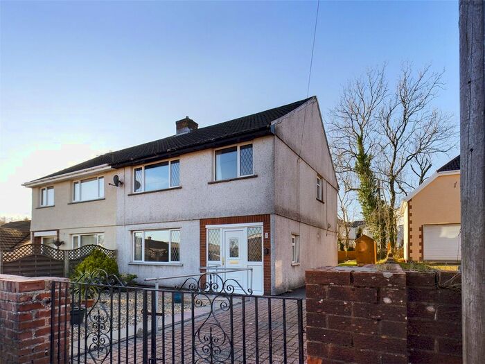 3 Bedroom Semi-Detached House To Rent In Pleasant View, Stonebridge Road, Rassau, Ebbw Vale, NP23