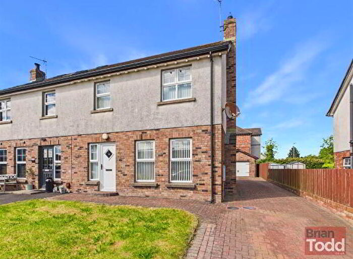 3 Bedroom Semi-Detached House For Sale In Lindara Park, Larne, BT40