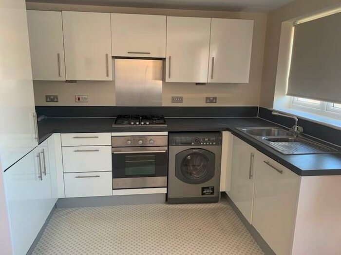 1 Bedroom Apartment To Rent In Hatfield Road, St Albans, AL1