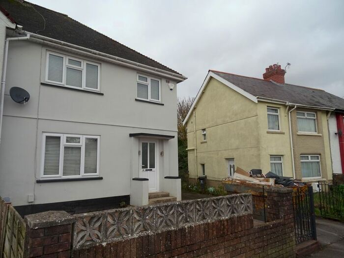 3 Bedroom Detached House To Rent In Camrose Road, Ely, Cardiff, CF5