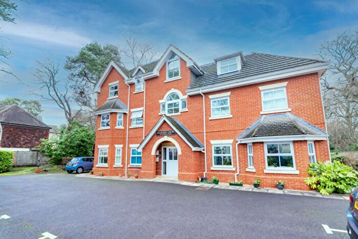 2 Bedroom Apartment To Rent In Selhurst Court, Gordon Road, Camberley, GU15