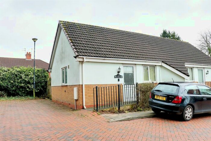 1 Bedroom Semi-Detached Bungalow To Rent In Fellows Park Gardens, Bescot, Walsall, WS2
